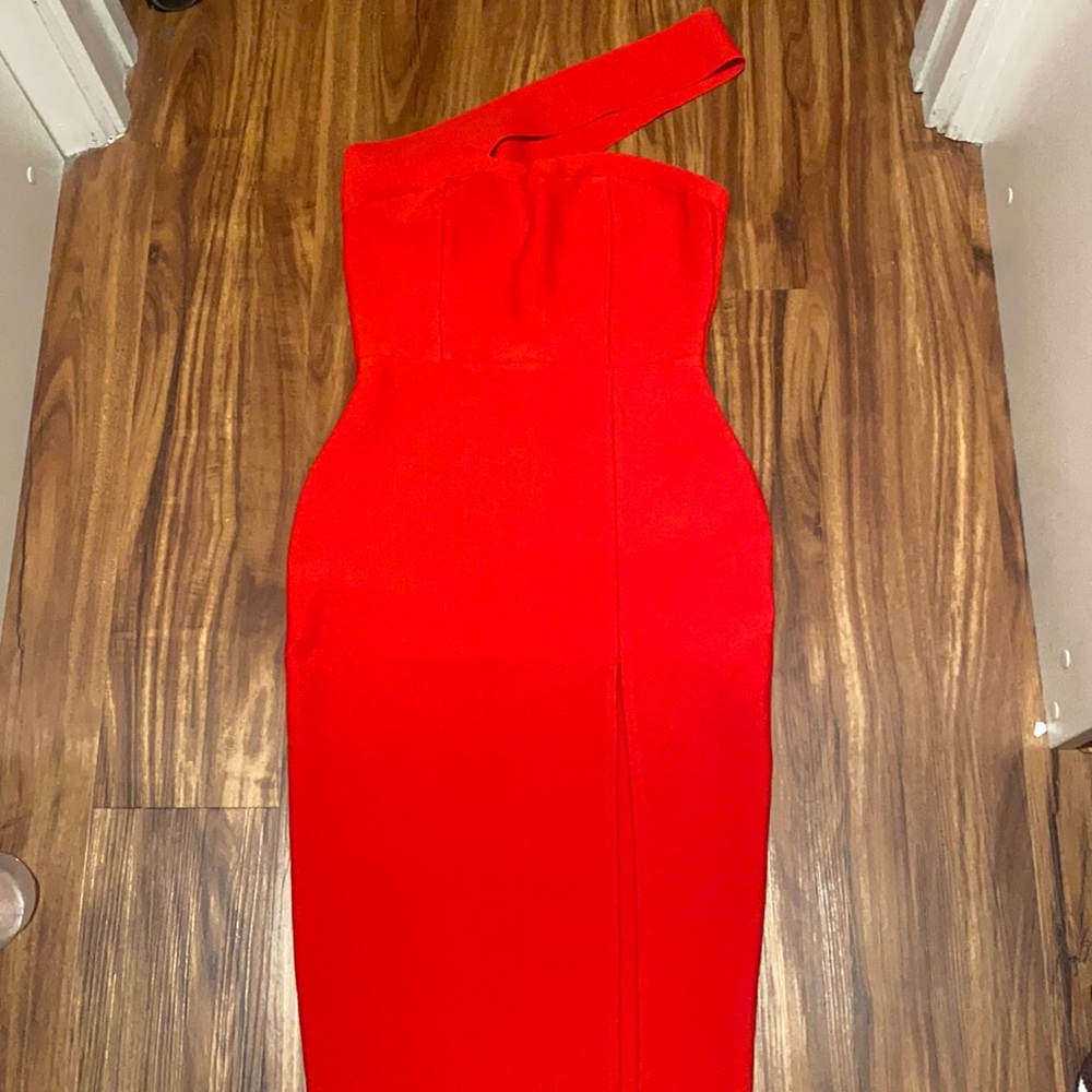 Dress Sexy One Shoulder Sleeveless Ruffles Nightclub Celebrity Evening Party